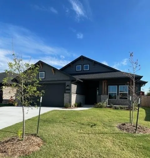 Front exterior — 382 Park Lane, Harrah, OK 73045