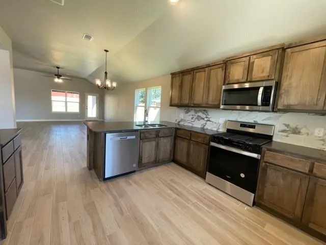 Photo 10 — 382 Park Lane, Harrah, OK 73045