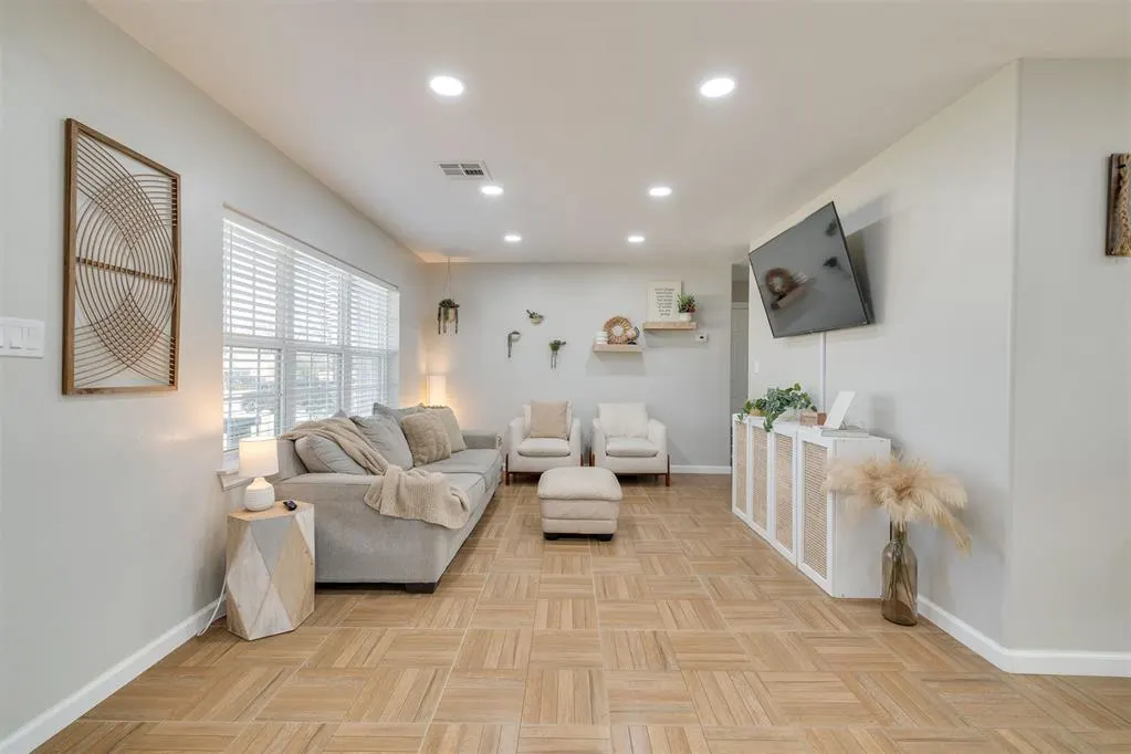 Photo 8 — 3216 NW 45th Street, Oklahoma City, OK 73112