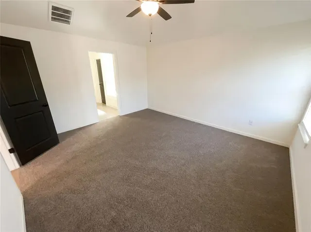 Photo 4 — 5509 Carmel Creek Drive, Mustang, OK 73064