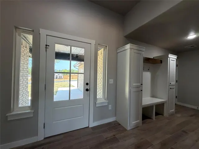 Photo 2 — 2204 Winter Ridge Road, Blanchard, OK 73010