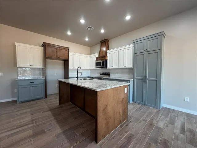 Photo 4 — 2204 Winter Ridge Road, Blanchard, OK 73010