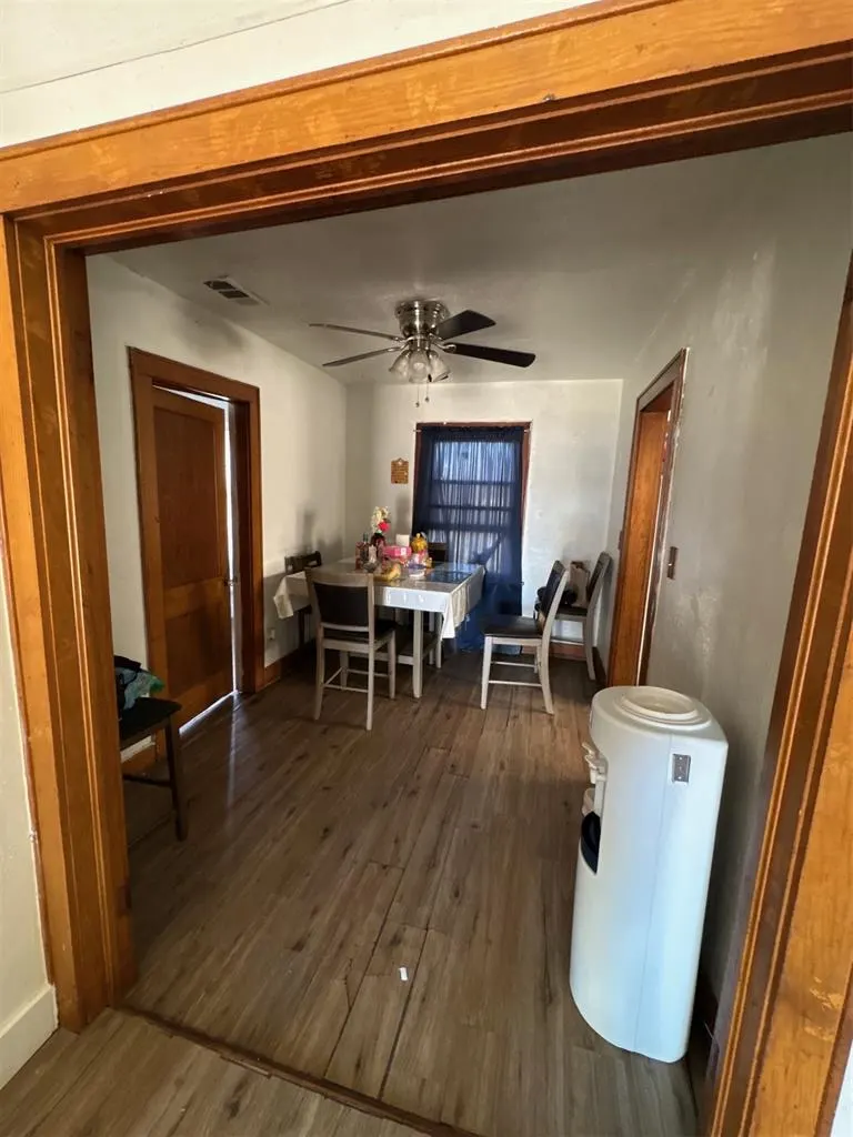 Photo 11 — 717 SW 25th Street, Oklahoma City, OK 73109