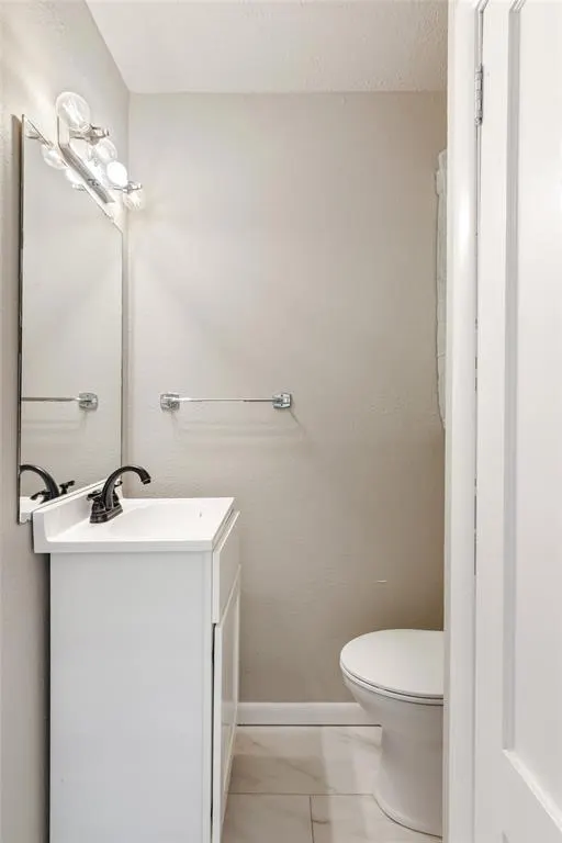 Photo 11 — 7700 NW 39th Street, Woodlawn Park, OK 73008