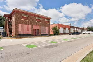 Sold home at 1909 N Lottie Avenue