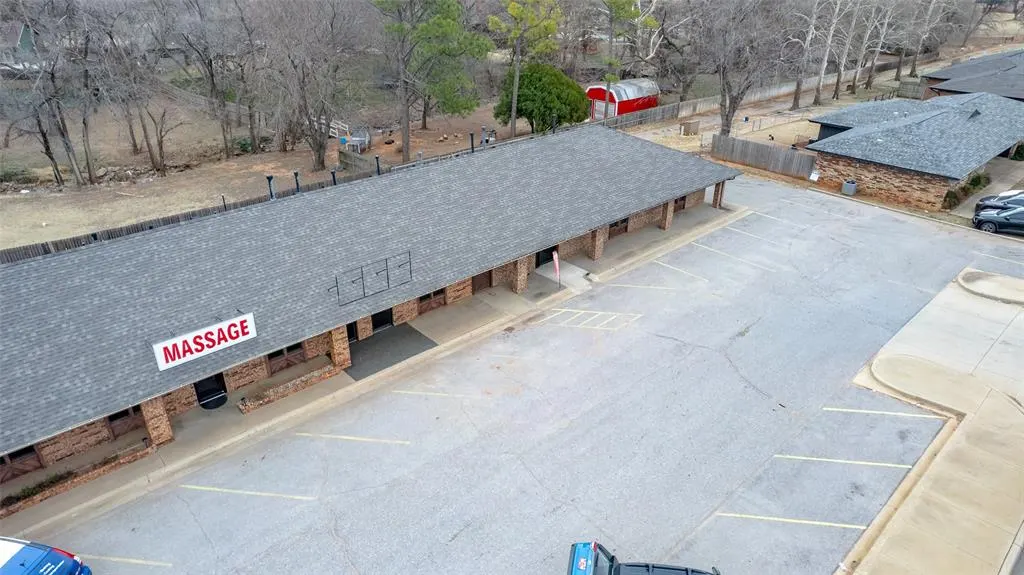 Photo 3 — 1112 N Washington Street, Weatherford, OK 73096