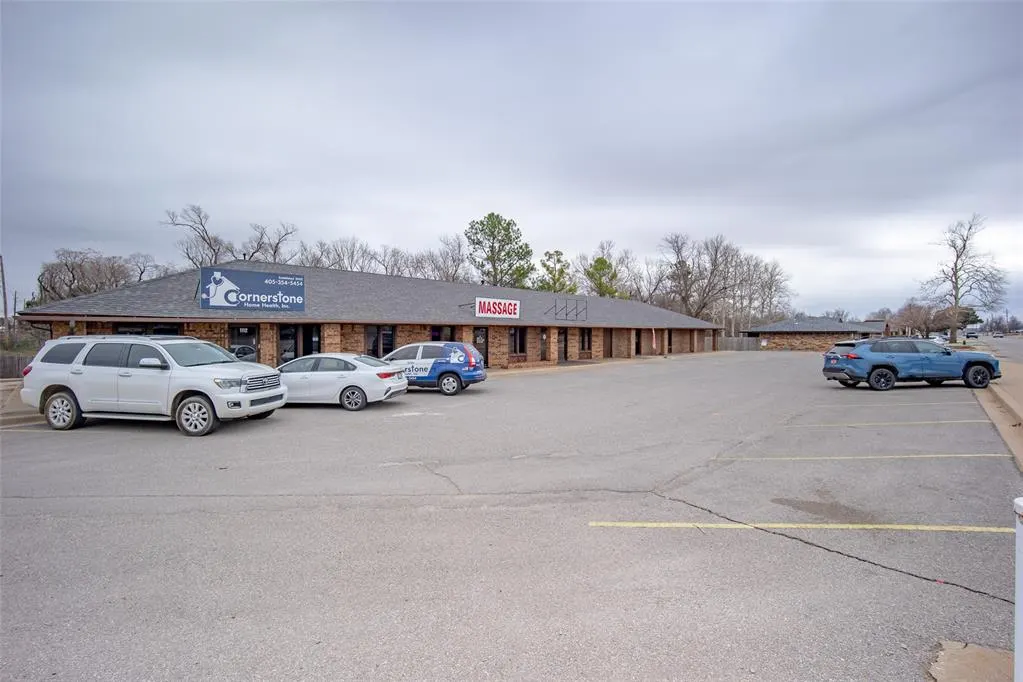 Photo 5 — 1112 N Washington Street, Weatherford, OK 73096