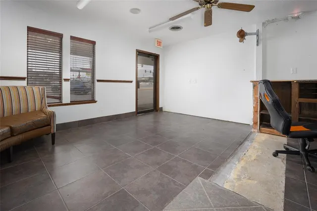 Photo 8 — 1112 N Washington Street, Weatherford, OK 73096