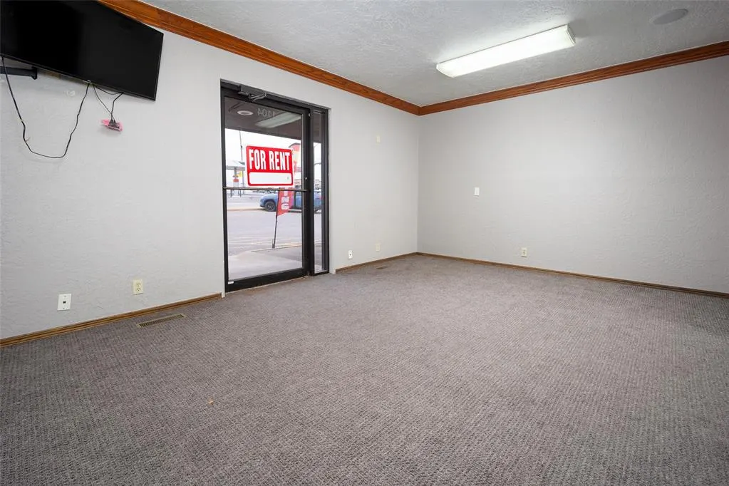 Photo 16 — 1112 N Washington Street, Weatherford, OK 73096