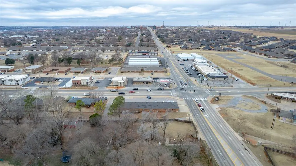 Photo 28 — 1112 N Washington Street, Weatherford, OK 73096