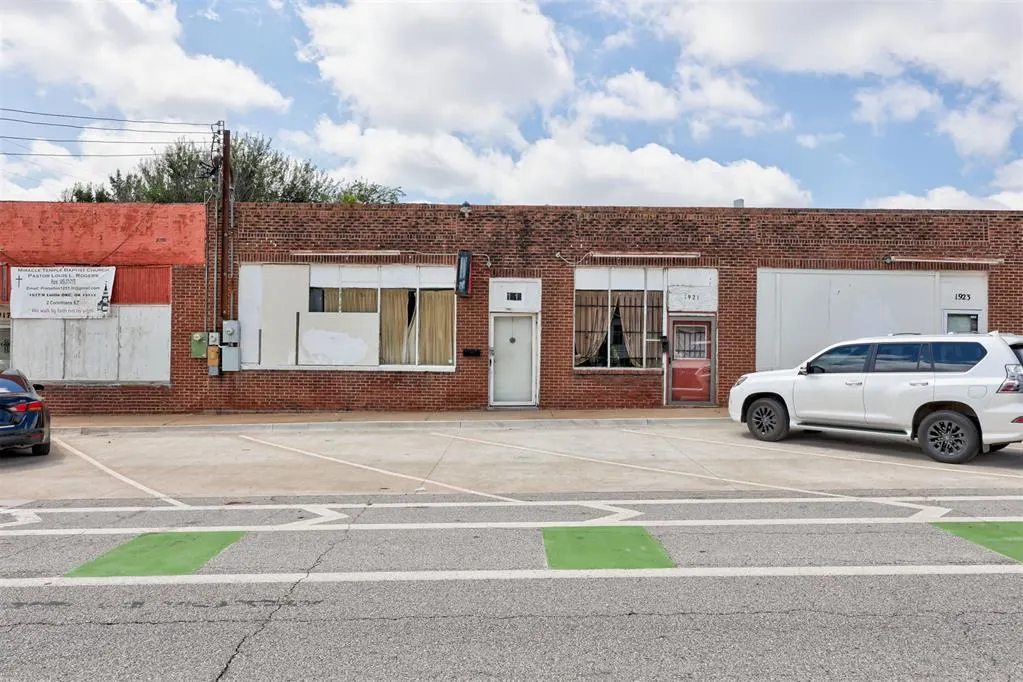 Photo 2 — 1919 N Lottie Avenue, Oklahoma City, OK 73111