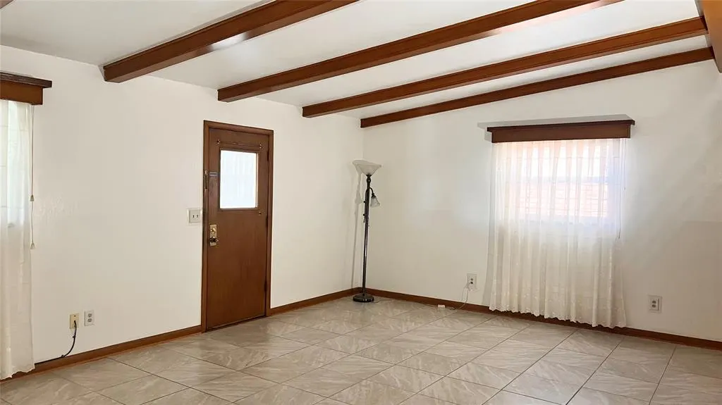 Photo 4 — 3731 Newport Street, Oklahoma City, OK 73112