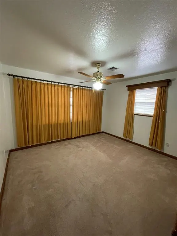 Photo 39 — 3731 Newport Street, Oklahoma City, OK 73112