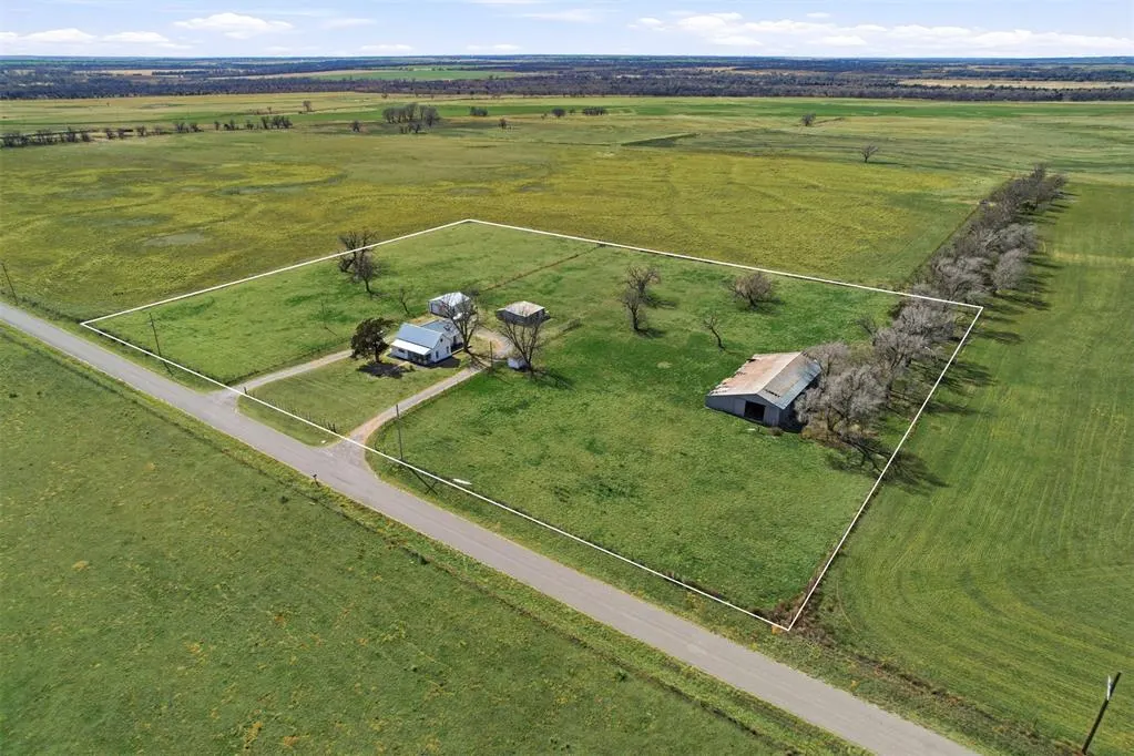 Photo 3 — 11837 N 1820 Road, Sayre, OK 73662