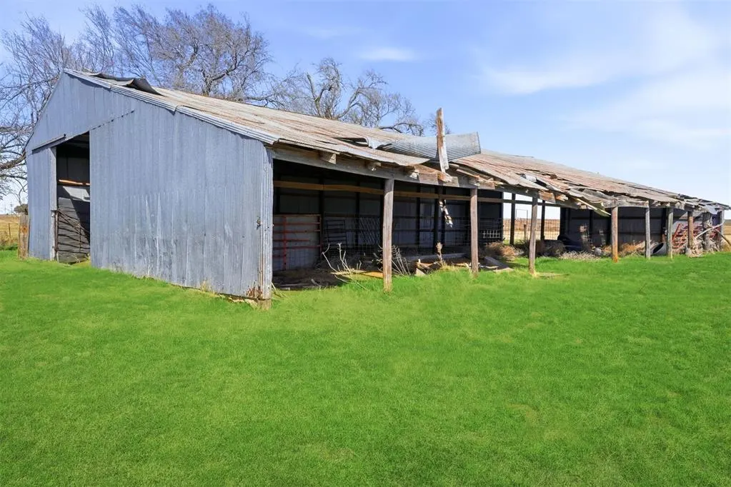 Photo 41 — 11837 N 1820 Road, Sayre, OK 73662