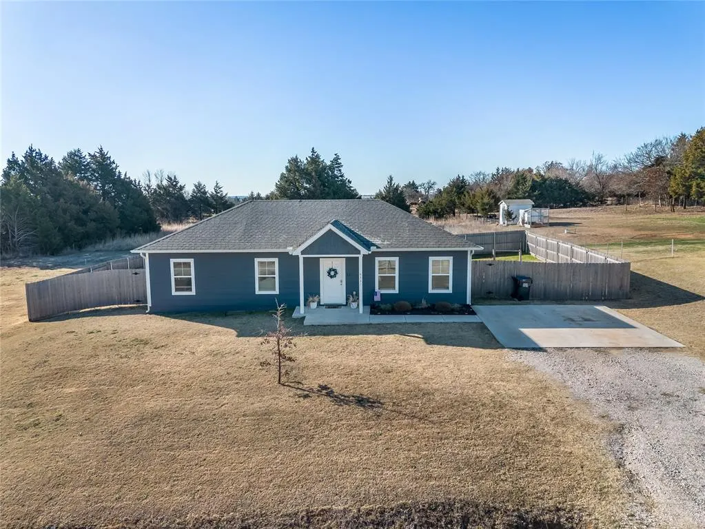 Photo 2 — 5331 Bluestem Avenue, Guthrie, OK 73044