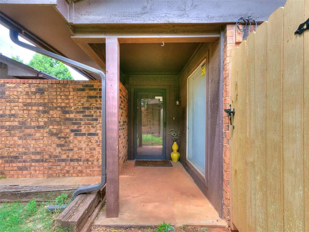Photo 2 — 2529 W Hefner Road, Oklahoma City, OK 73120