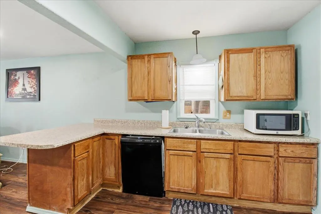 Photo 10 — 422 N Washington Avenue, Elk City, OK 73644
