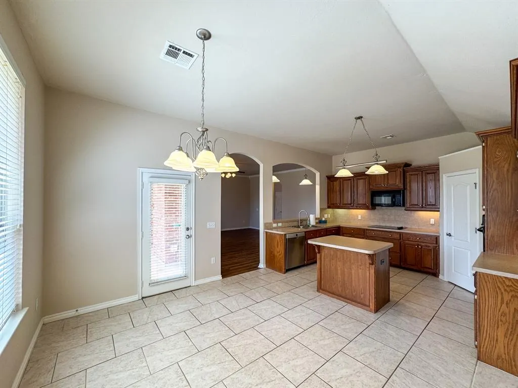 Photo 13 — 2909 Tropicana Avenue, Norman, OK 73071