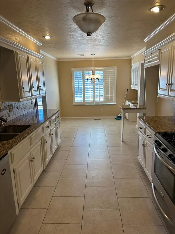 Photo 5 — 2312 NW 119th Terrace, Oklahoma City, OK 73120