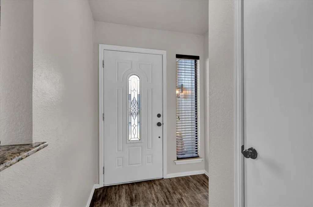 Photo 9 — 10201 Shadowview Drive, Oklahoma City, OK 73159