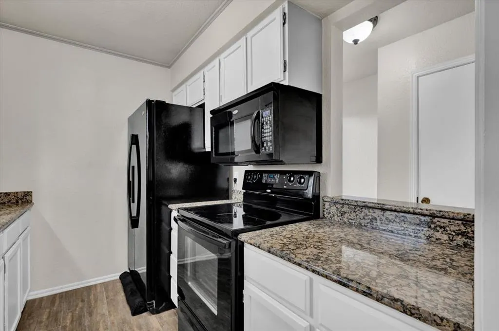 Photo 12 — 10201 Shadowview Drive, Oklahoma City, OK 73159