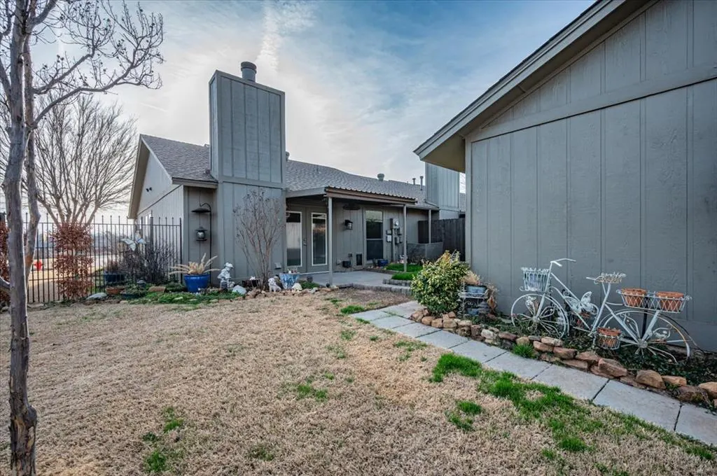 Photo 21 — 10201 Shadowview Drive, Oklahoma City, OK 73159
