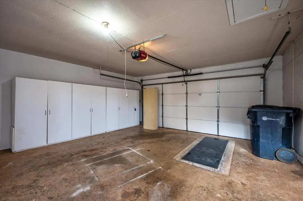 Photo 23 — 10201 Shadowview Drive, Oklahoma City, OK 73159