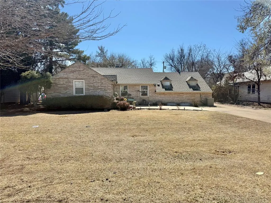 Front exterior — 714 E Cypress Street, Altus, OK 73521