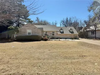 Sold home at 714 E Cypress Street
