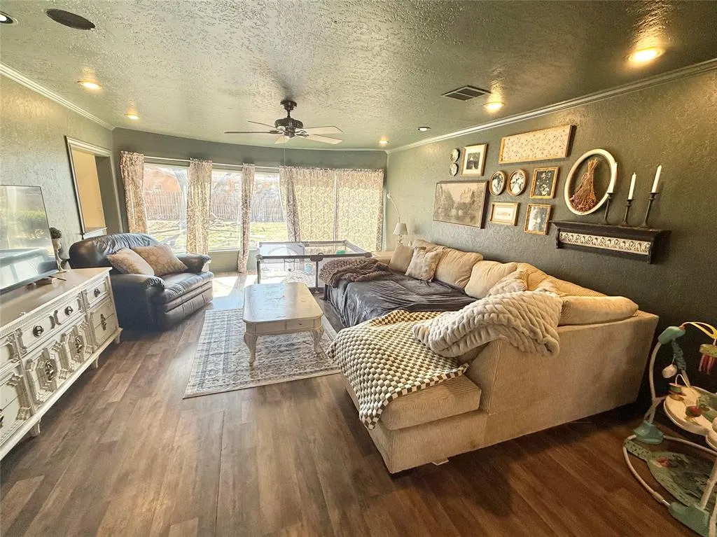Photo 7 — 714 E Cypress Street, Altus, OK 73521