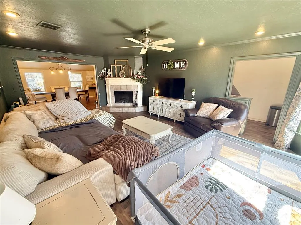 Photo 10 — 714 E Cypress Street, Altus, OK 73521