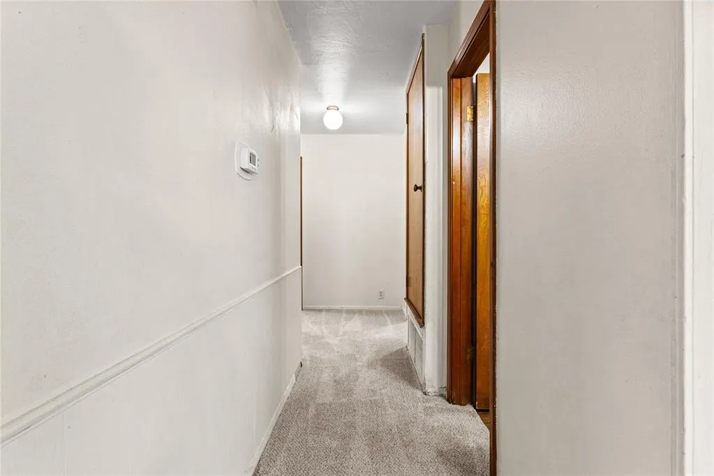 Photo 10 — 933 W Daniel Street, Weatherford, OK 73096