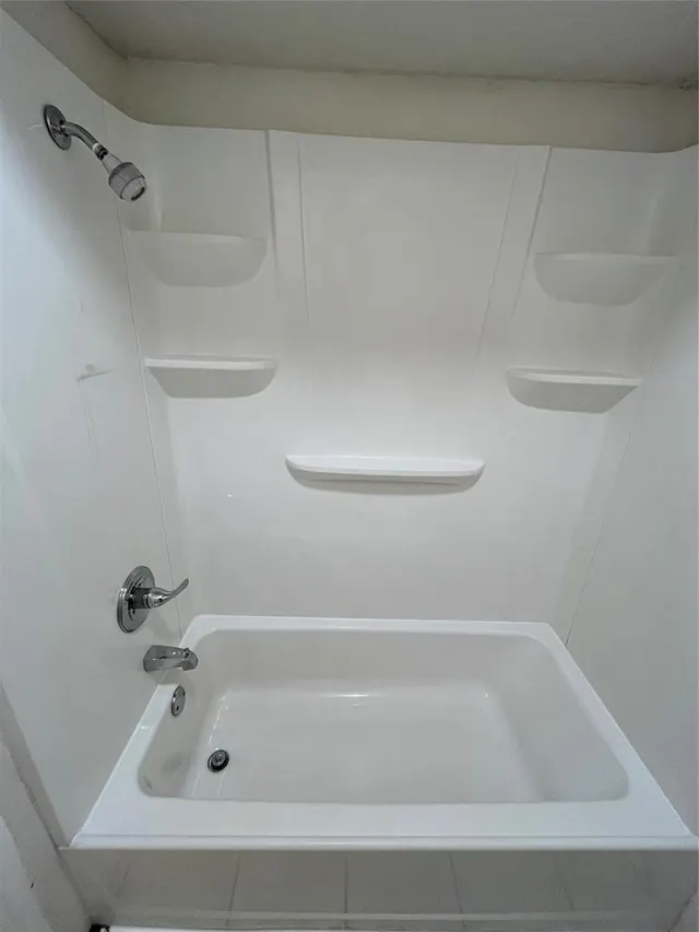 Photo 3 — 1707 Jennifer Circle, Norman, OK 73071