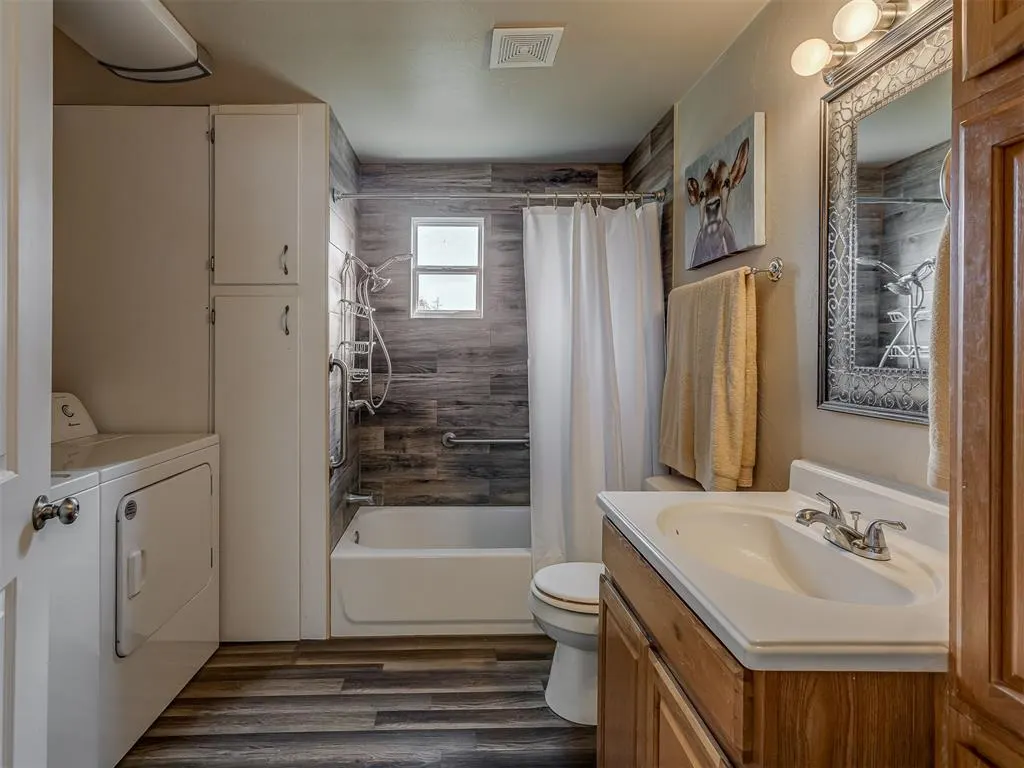 Photo 21 — 324 N Oak Street, Crescent, OK 73028
