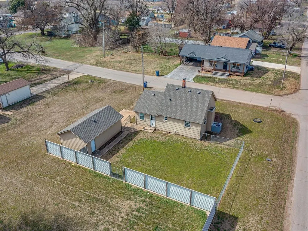 Photo 33 — 324 N Oak Street, Crescent, OK 73028