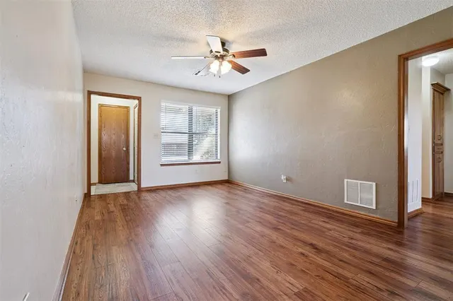 Photo 4 — 9209 NE 45th Street, Spencer, OK 73084