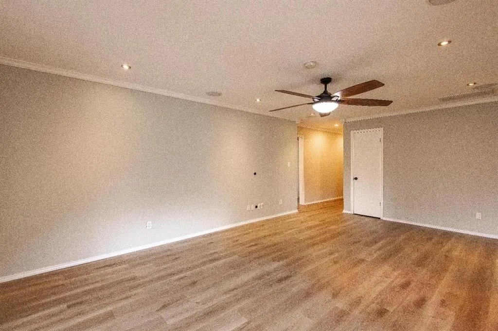 Photo 10 — 205 E 30th Street, Edmond, OK 73013