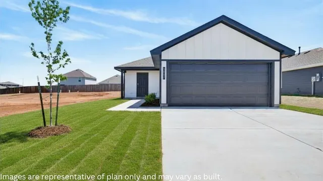 Front exterior — 1906 Redbud Way, El Reno, OK 73036