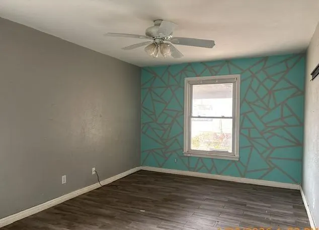 Photo 4 — 336 S 15th Street, Clinton, OK 73601