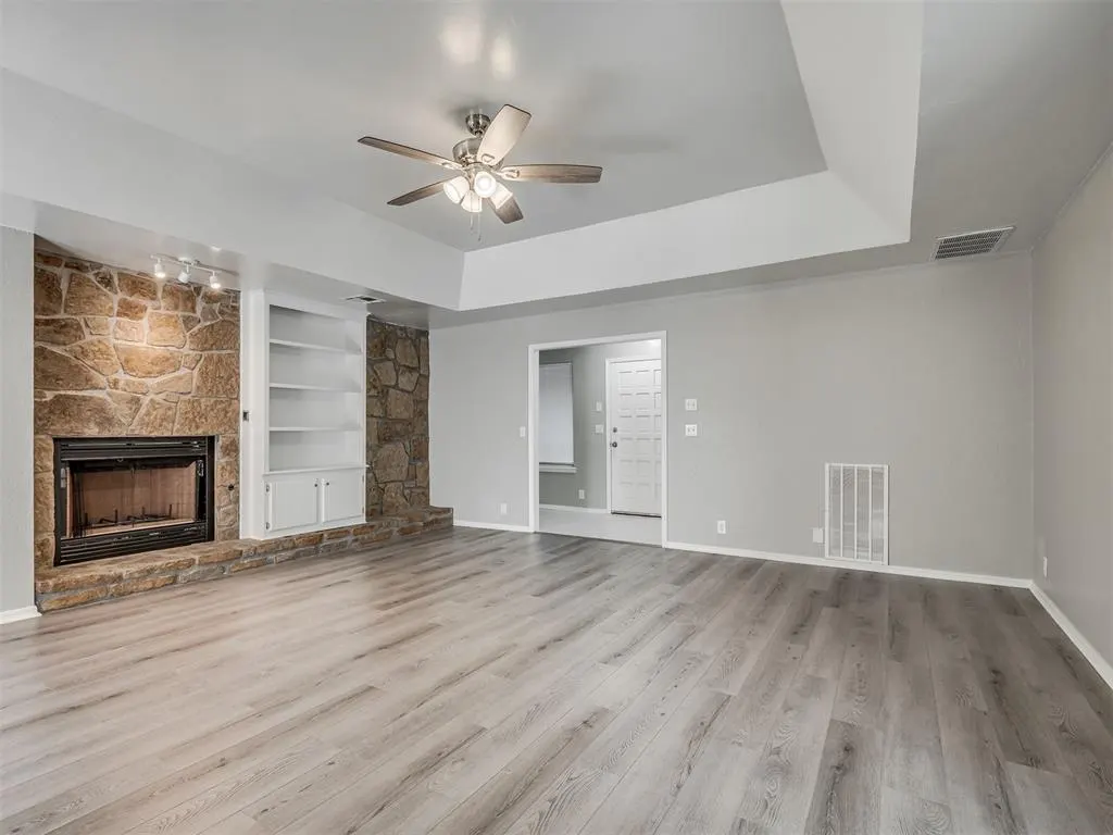 Photo 4 — 109 N Grand Fork Drive, Edmond, OK 73003