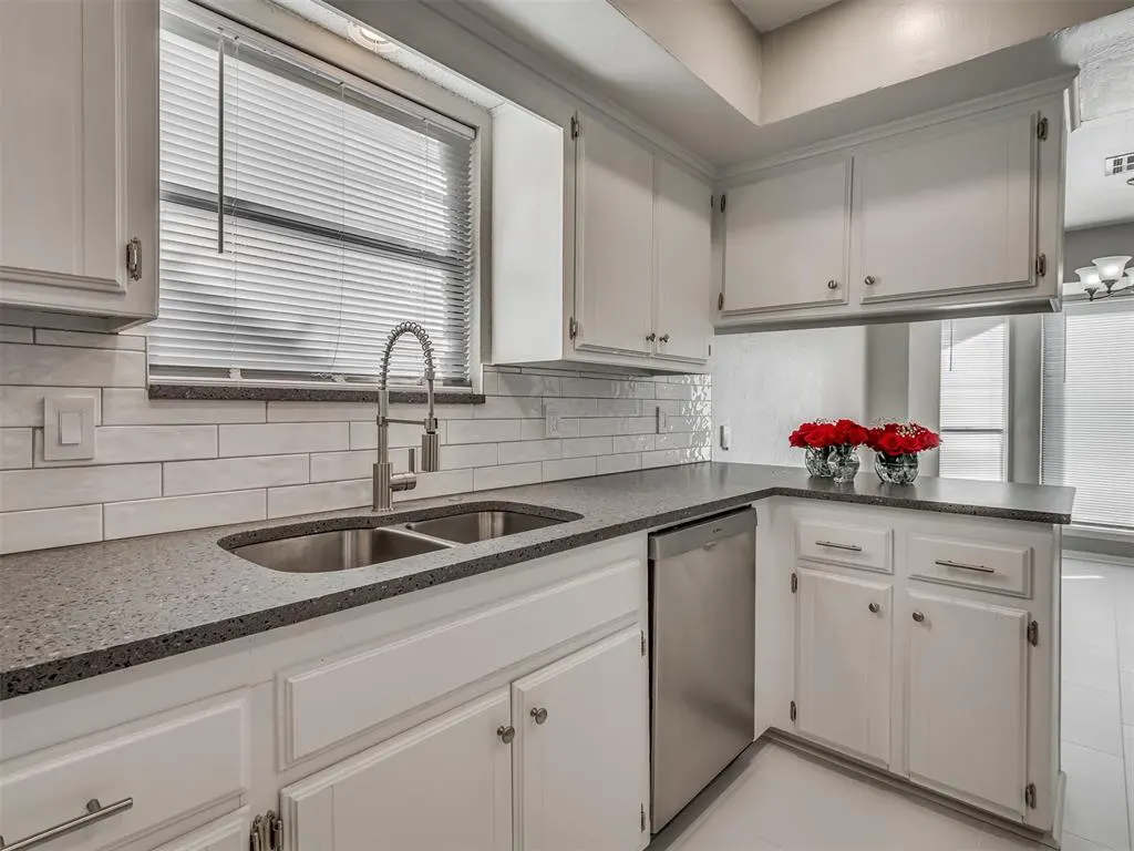Photo 10 — 109 N Grand Fork Drive, Edmond, OK 73003