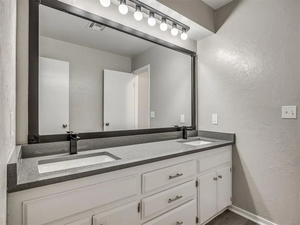 Photo 22 — 109 N Grand Fork Drive, Edmond, OK 73003