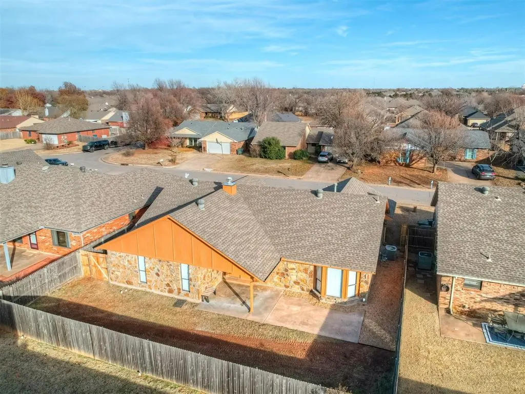 Photo 29 — 109 N Grand Fork Drive, Edmond, OK 73003