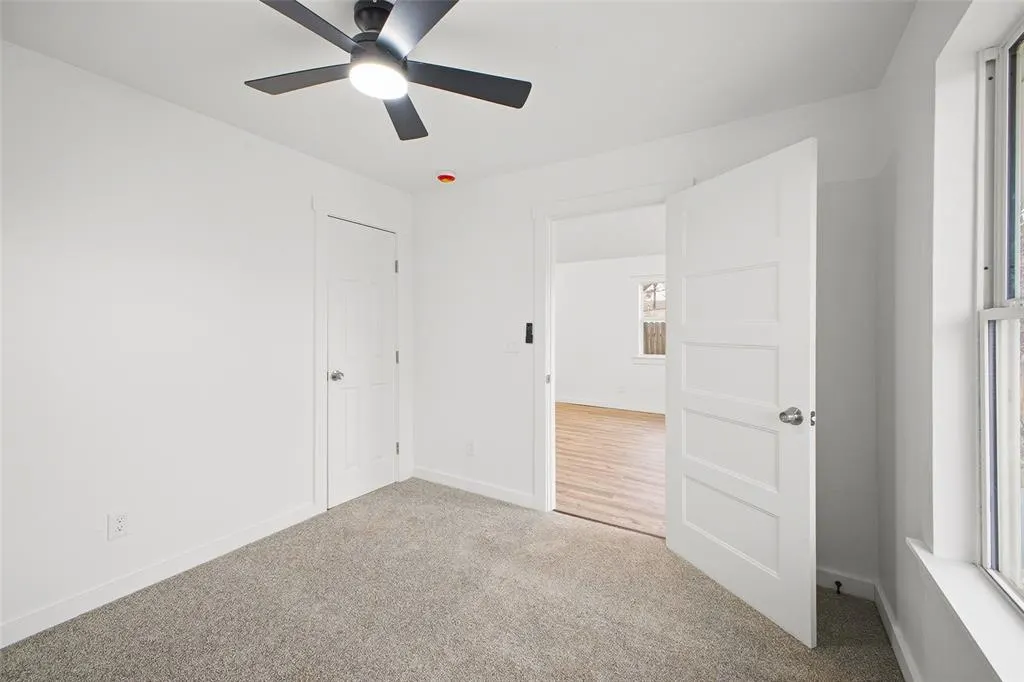 Photo 12 — 715 SE 10th Street, Oklahoma City, OK 73129