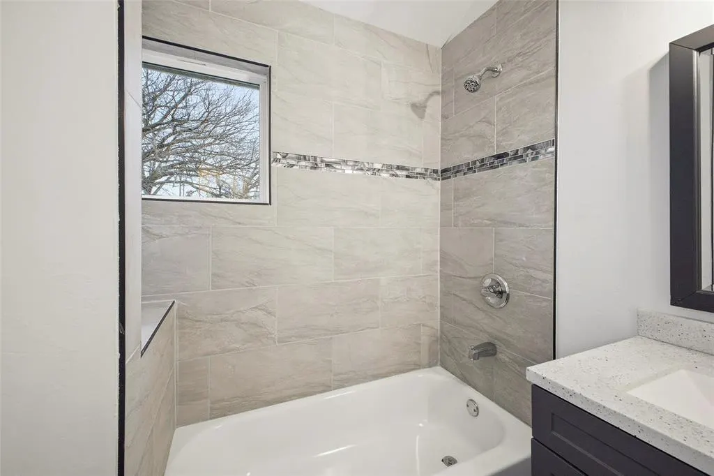 Photo 22 — 715 SE 10th Street, Oklahoma City, OK 73129