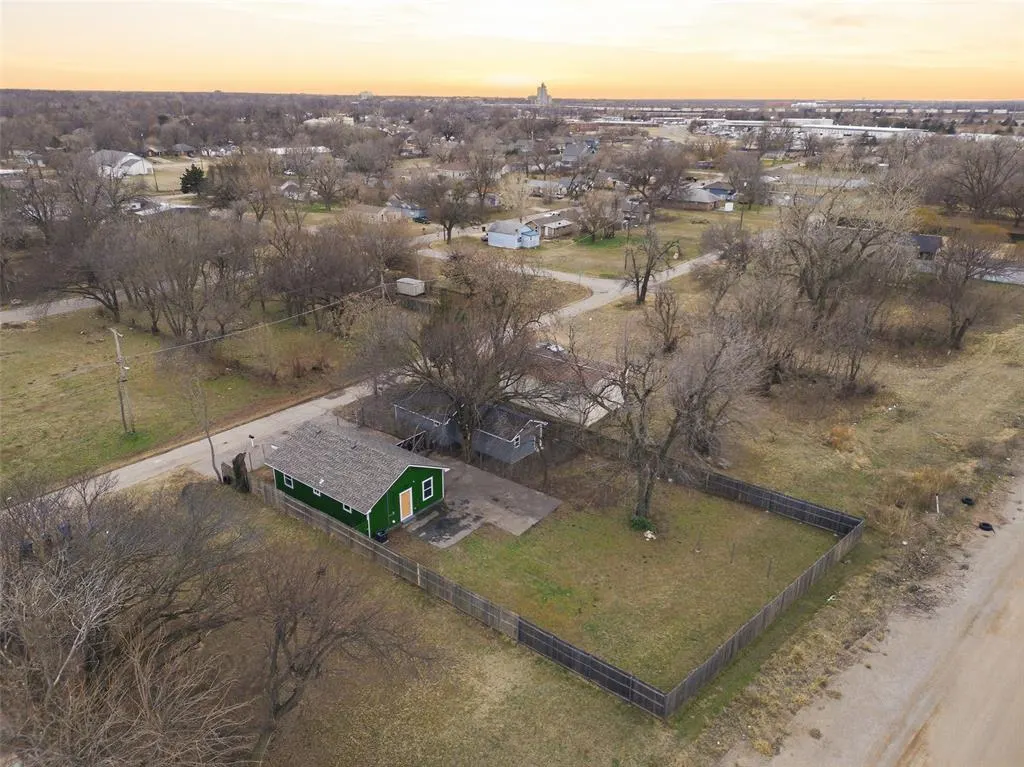Photo 35 — 715 SE 10th Street, Oklahoma City, OK 73129