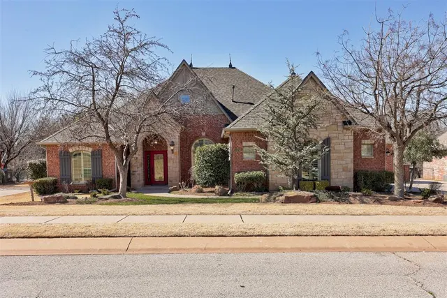 Front exterior — 3029 Carriage Park Lane, Edmond, OK 73003