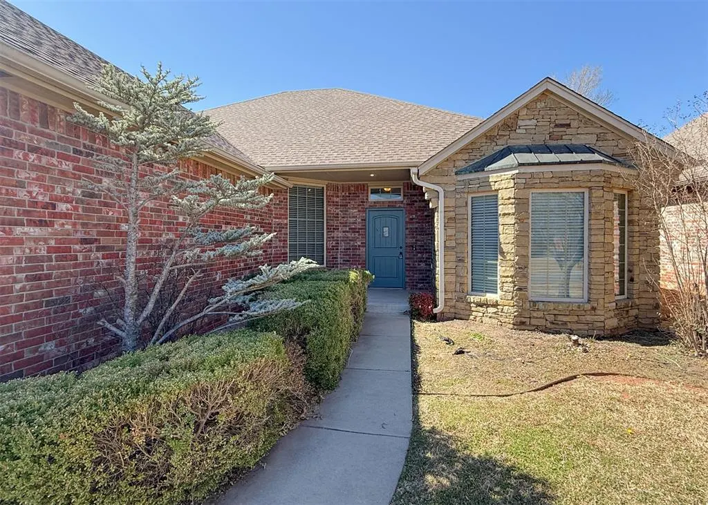 Photo 3 — 14009 Canterbury Drive, Edmond, OK 73013