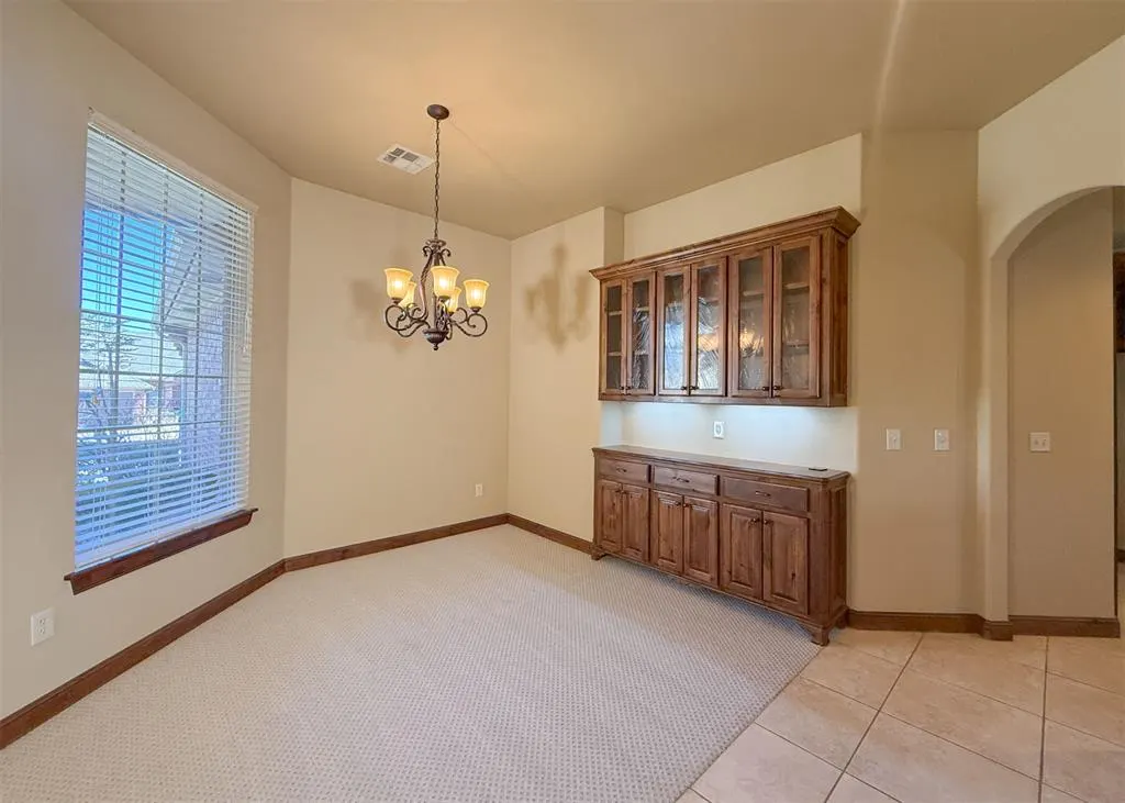 Photo 6 — 14009 Canterbury Drive, Edmond, OK 73013